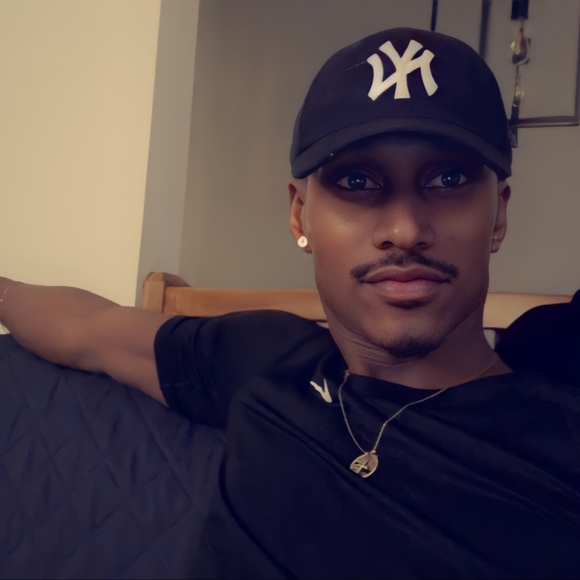 Meet your Posher, Vlad - Picture 1 of 1